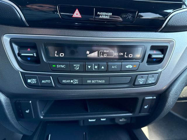 2024 Honda Passport EX-L - Photo 11