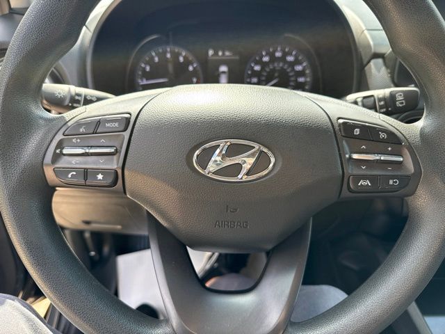 2023 Hyundai Kona SEL - Photo 9