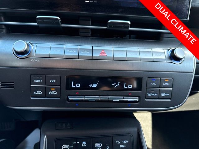2024 Hyundai Kona SEL - Photo 11
