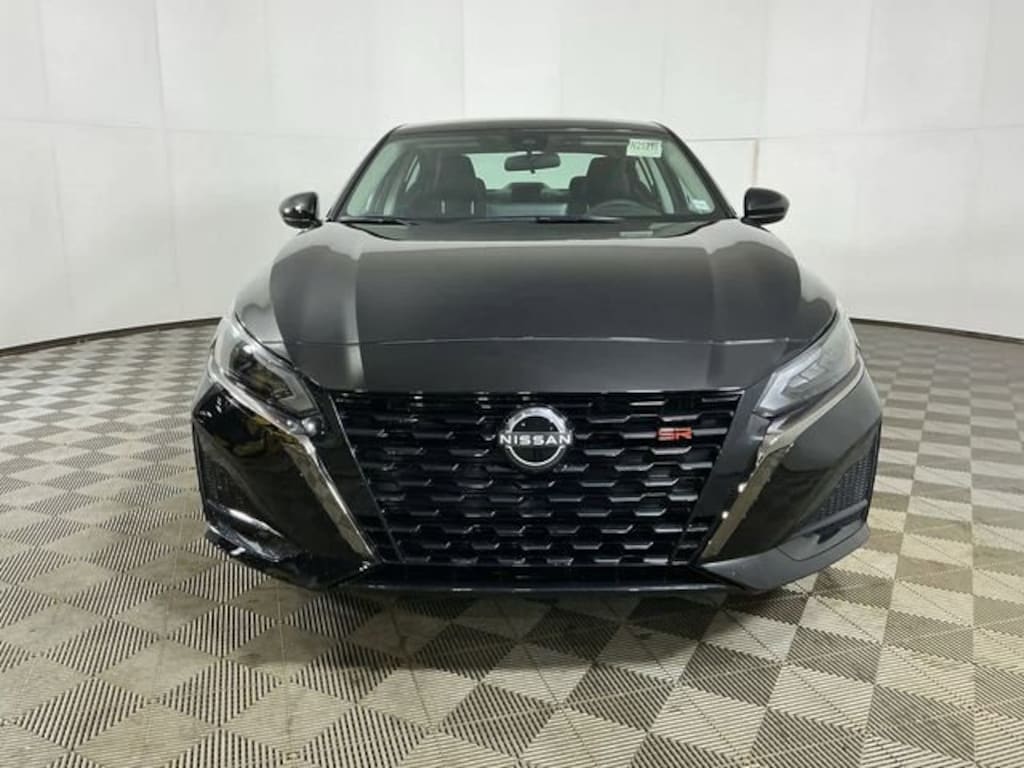 New 2025 Nissan Altima SR SR AWD