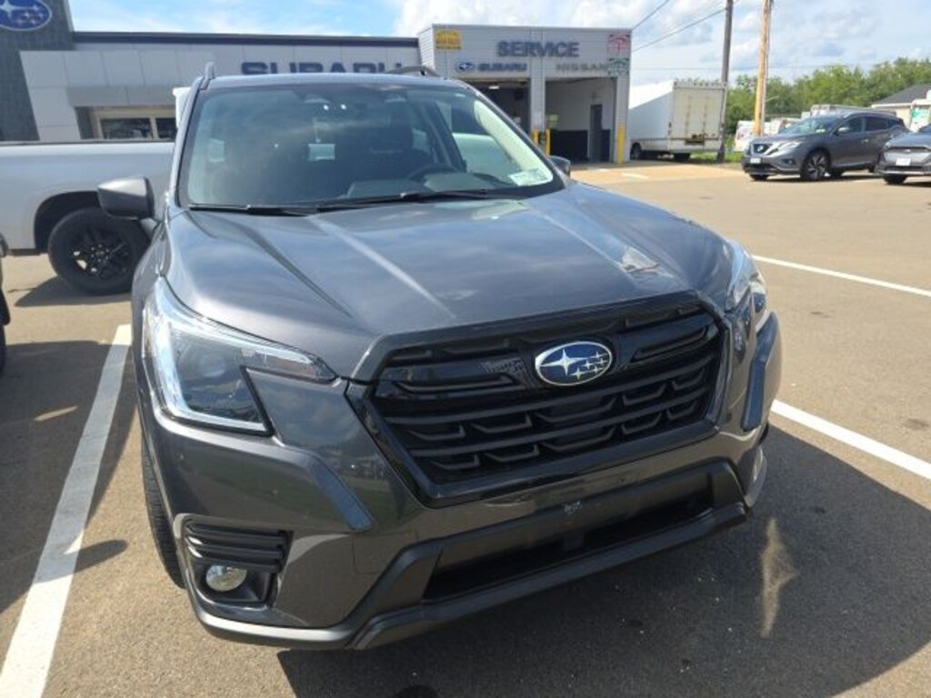 Used 2023 Subaru Forester Premium SUV