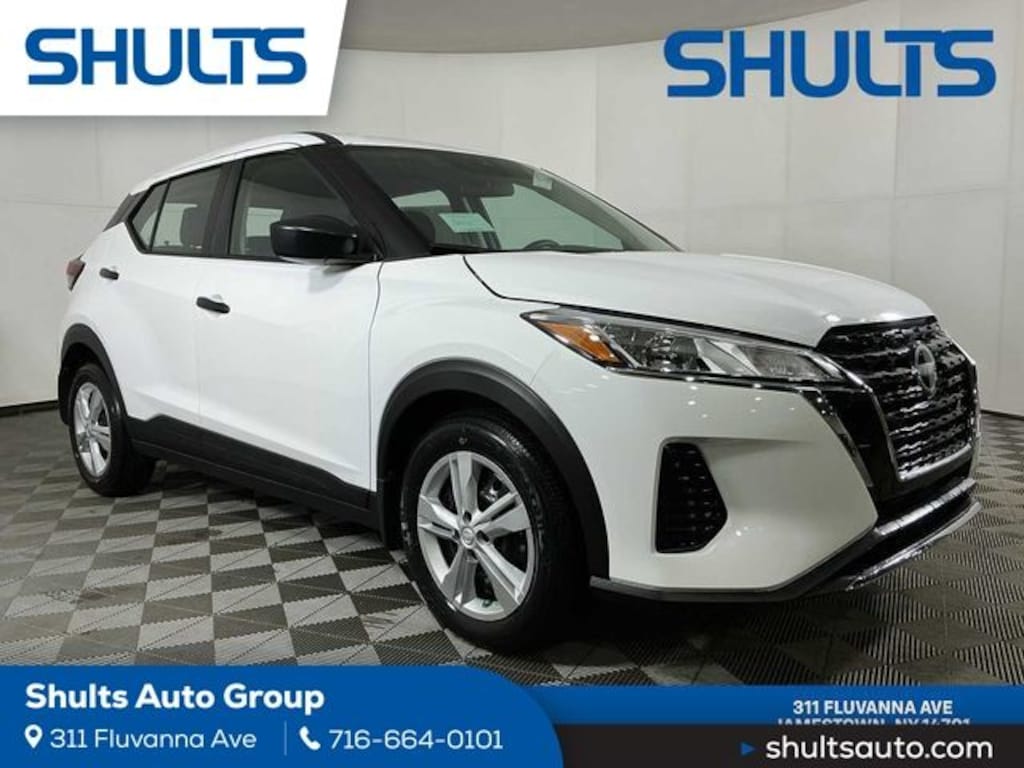 New 2025 Nissan Kicks Play S SUV