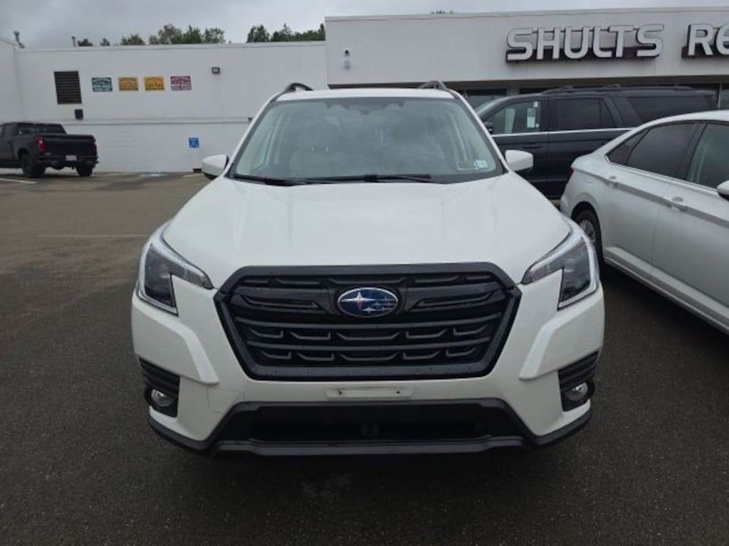 Used 2023 Subaru Forester Premium SUV