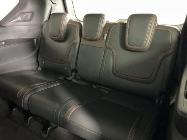 2026 Nissan Armada SL - Photo 14