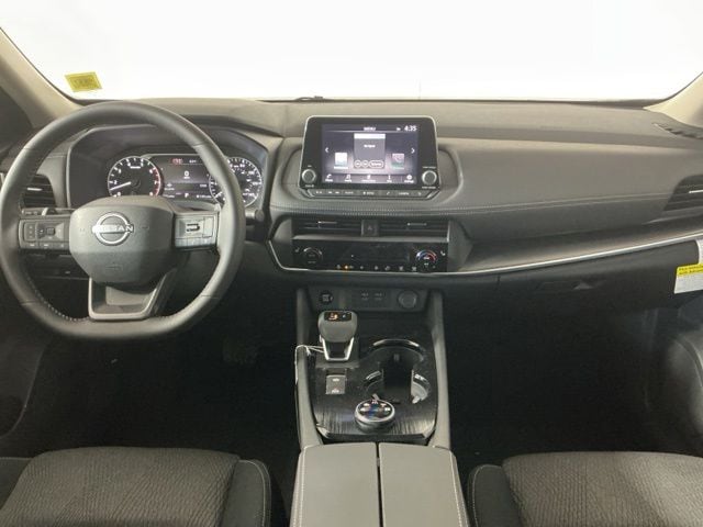 2026 Nissan Rogue SV - Photo 17