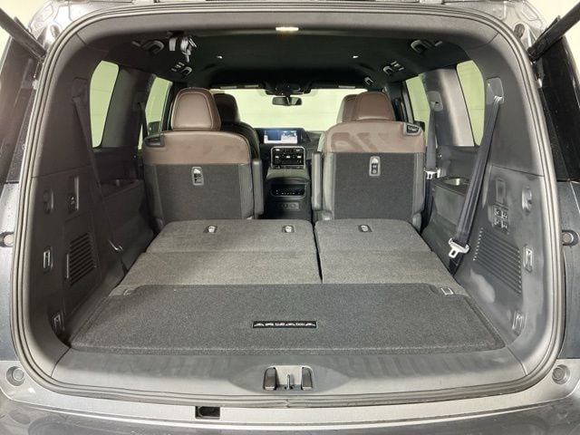 2026 Nissan Armada SL - Photo 16