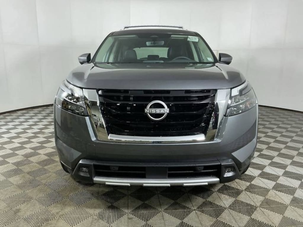 New 2025 Nissan Pathfinder SL SUV