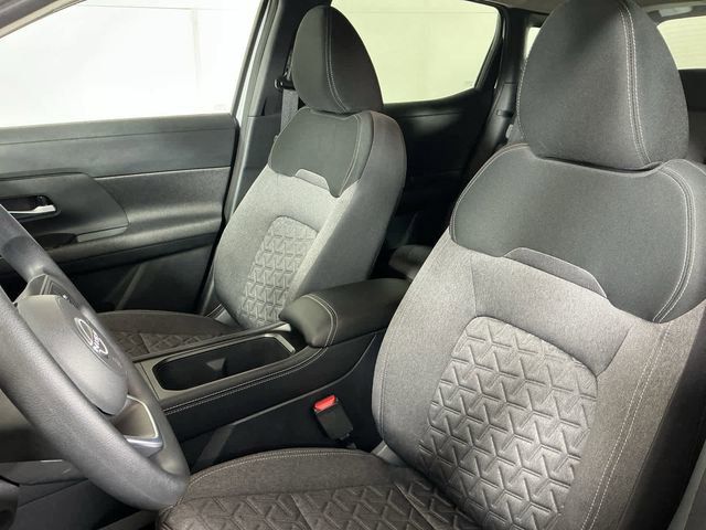 2025 Nissan Kicks SV AWD - Photo 10