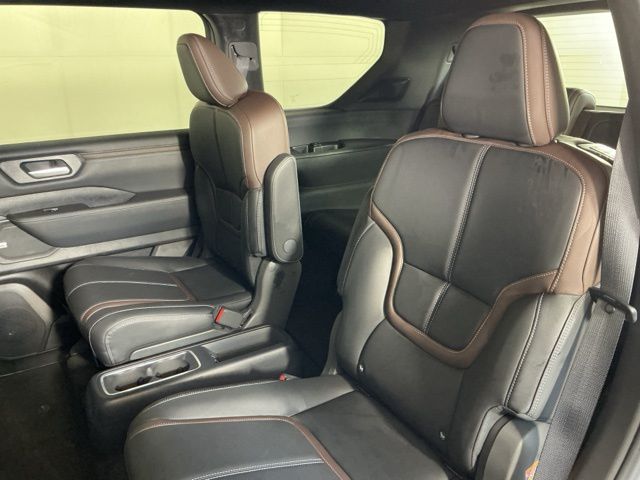 2026 Nissan Armada SL - Photo 13