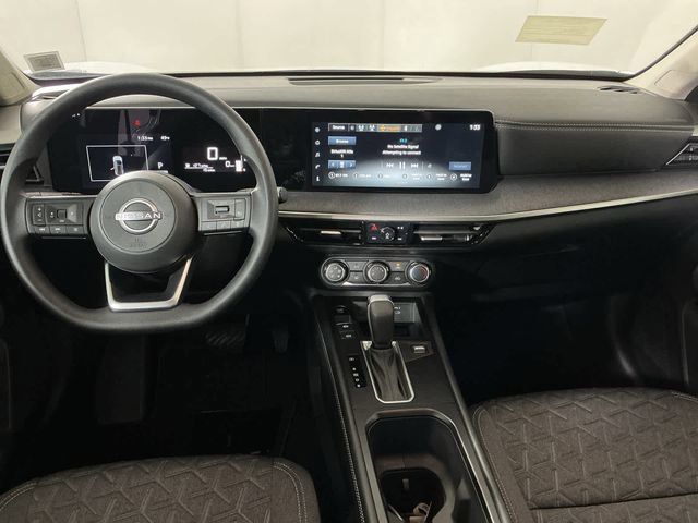 2025 Nissan Kicks SV AWD - Photo 12
