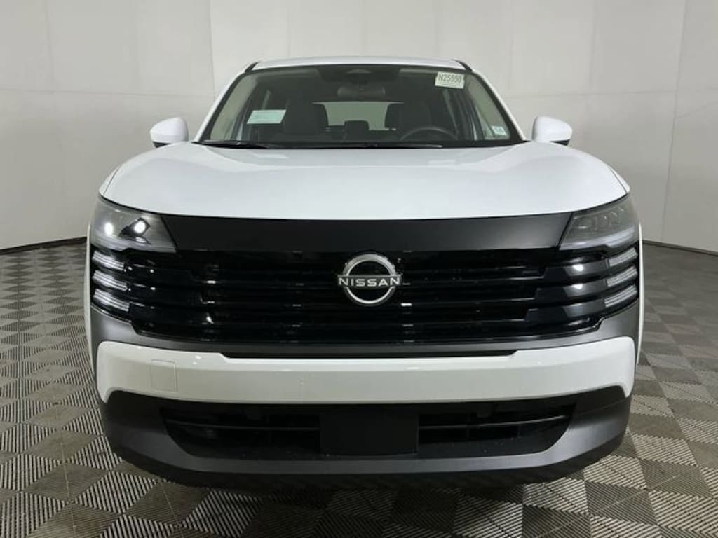 New 2025 Nissan Kicks SV SUV