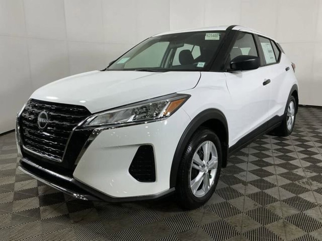 New 2025 Nissan Kicks Play S S FWD