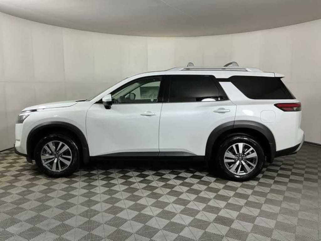 New 2025 Nissan Pathfinder SL SL 4WD