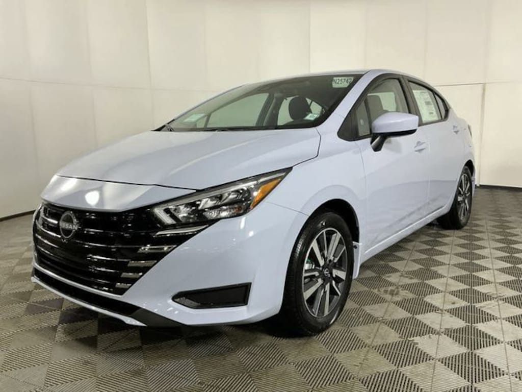 New 2025 Nissan Versa 1.6 SV Sedan