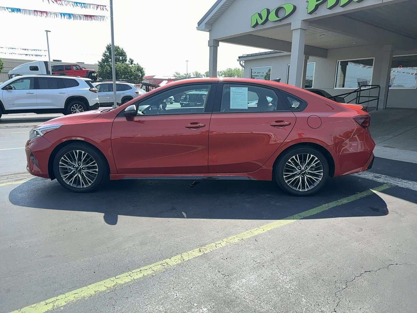 2023 Kia Forte GT-Line photo 2