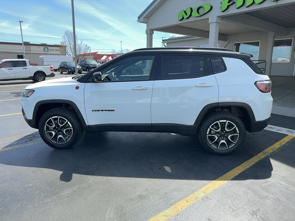 Used 2024 Jeep Compass Trailhawk Trailhawk 4x4