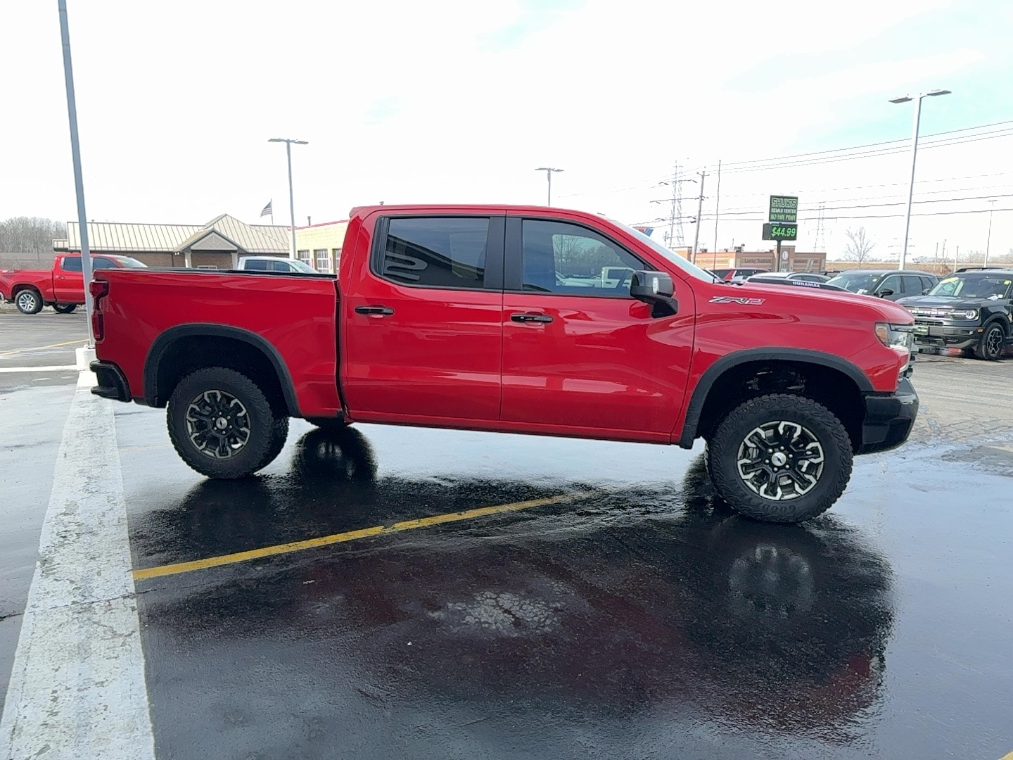 2024 Chevrolet Silverado 1500 ZR2 - Photo 9
