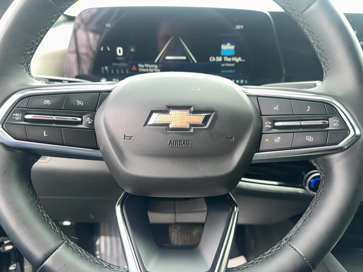 2025 Chevrolet Equinox LT - Photo 12