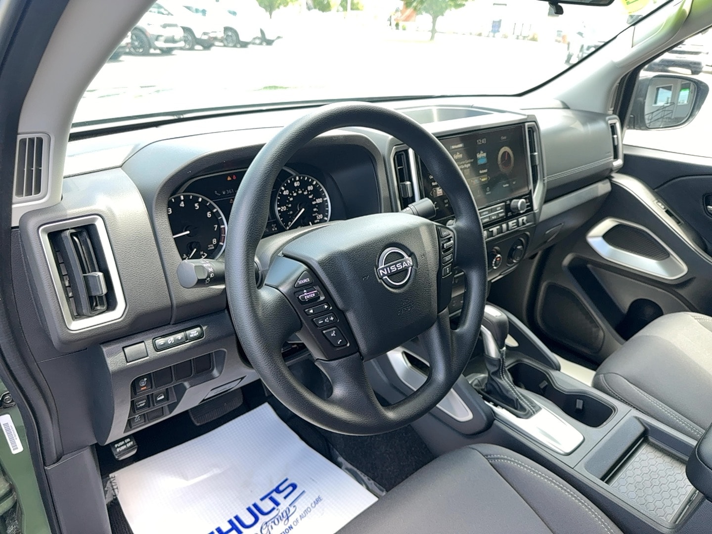 2025 Nissan Frontier SV - Photo 13