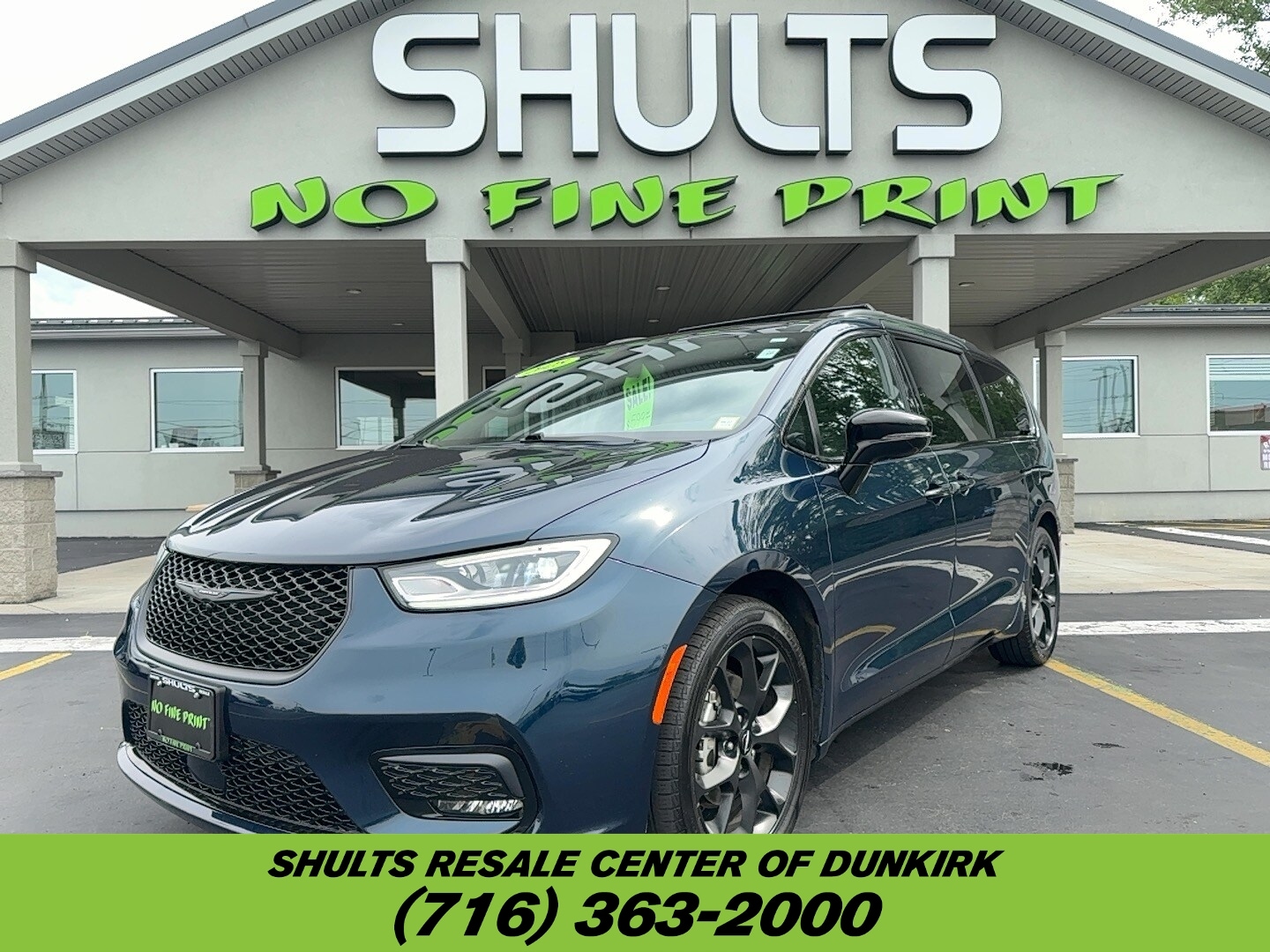 2025 Chrysler Pacifica Limited's photo