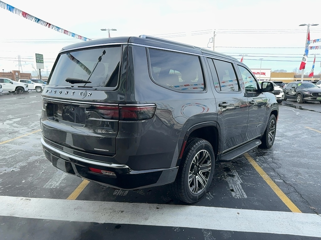 Used 2022 Jeep Wagoneer Series III Series III 4x4