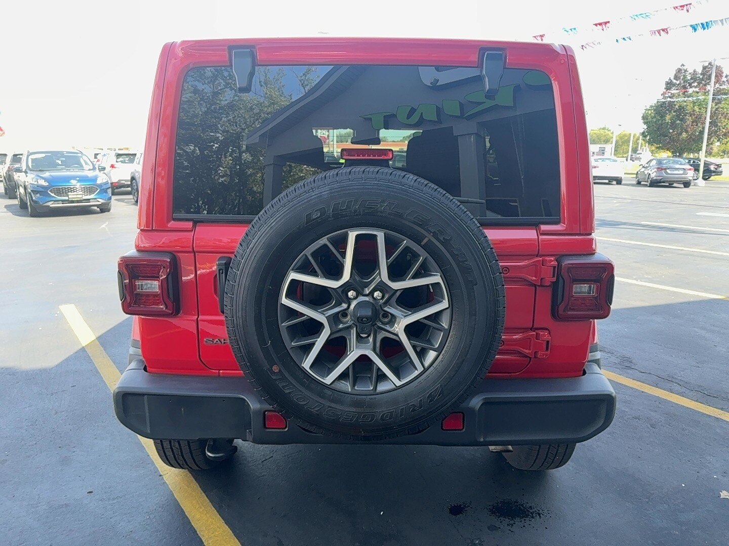2025 Jeep Wrangler Sahara photo 3