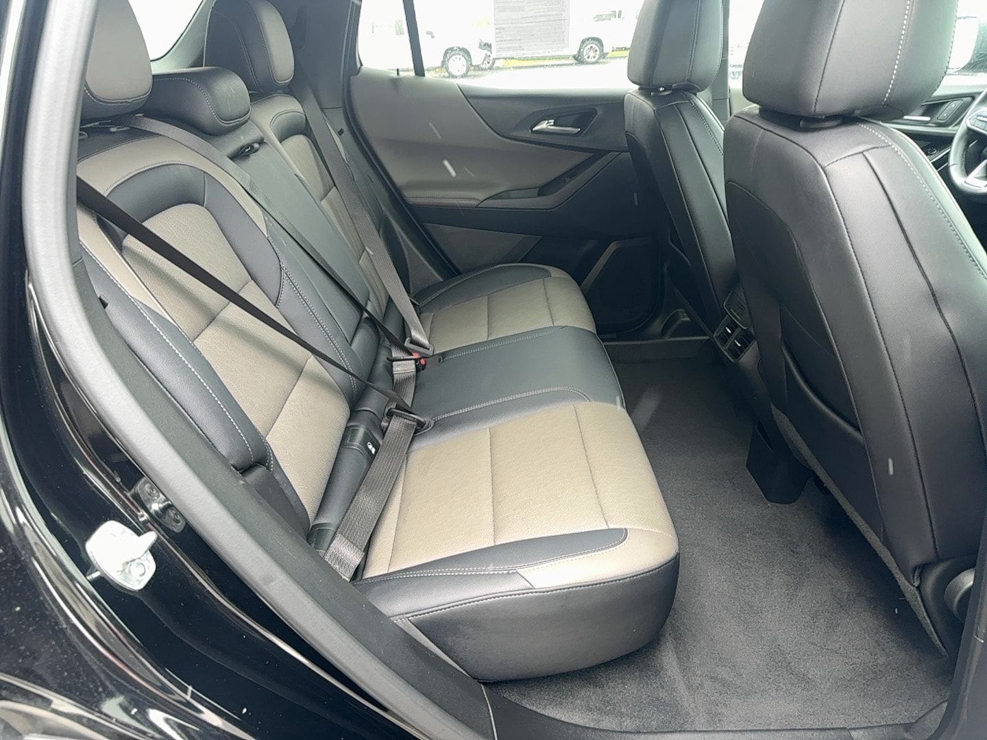 2025 Chevrolet Equinox LT - Photo 24