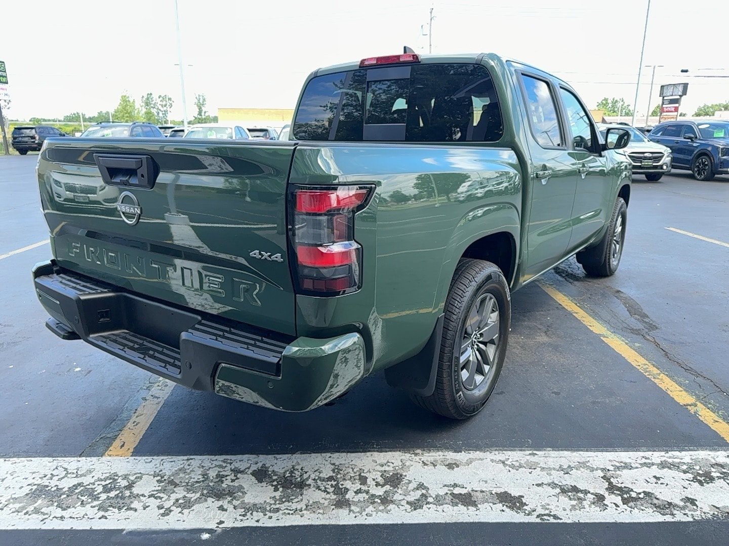 2025 Nissan Frontier SV - Photo 6