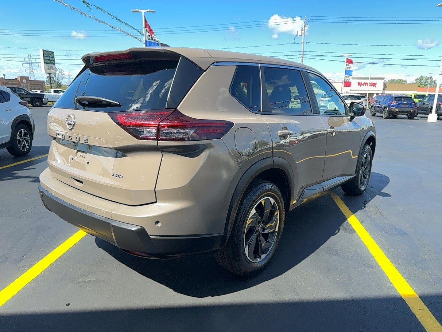 2025 Nissan Rogue SV photo 2