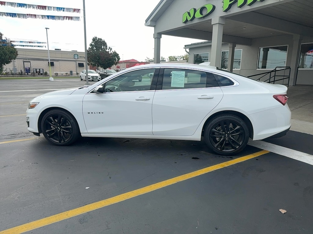Used 2025 Chevrolet Malibu LT Sedan