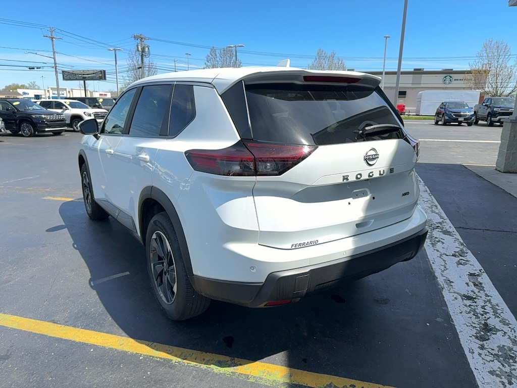 Used 2025 Nissan Rogue SV AWD SV