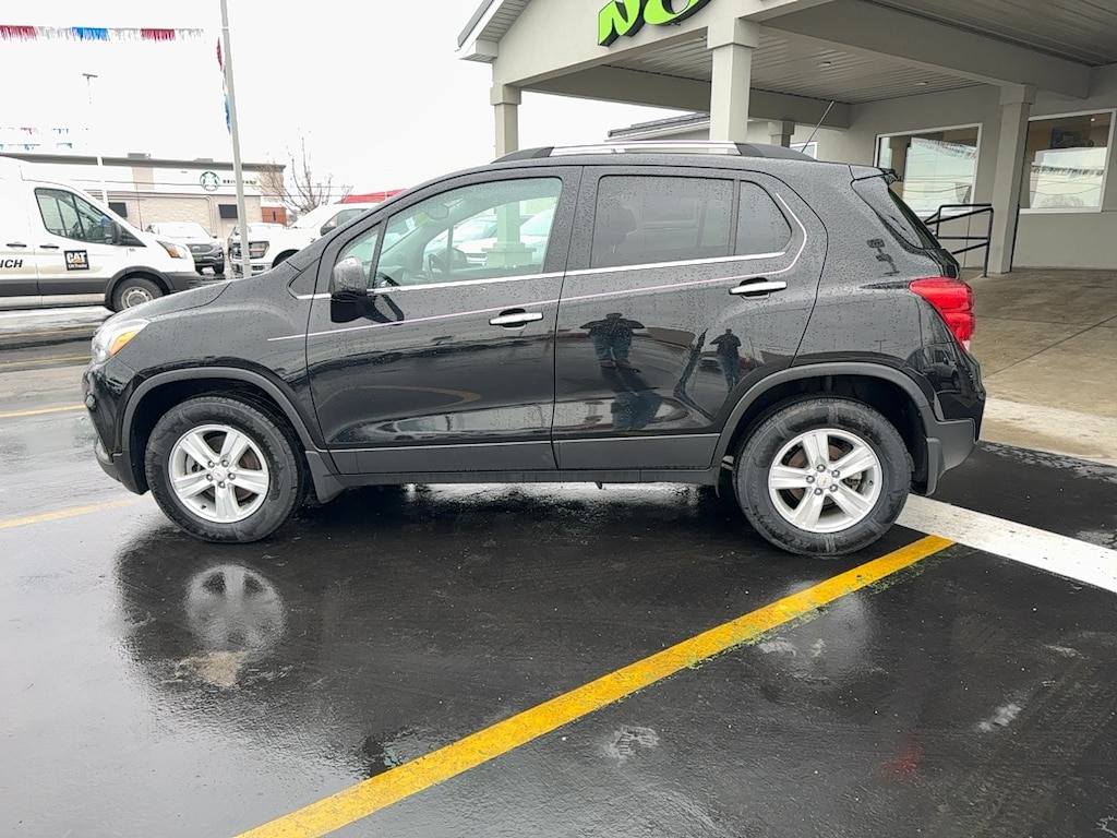 Used 2020 Chevrolet Trax LT AWD LT