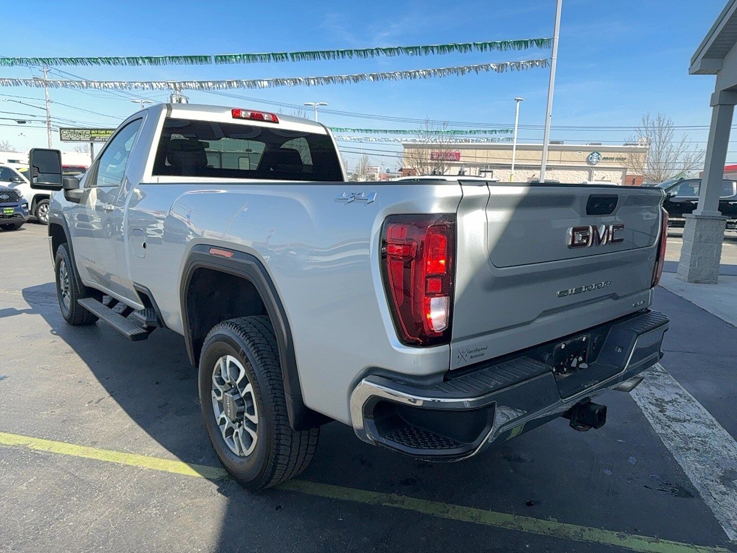 2022 Gmc Sierra HD SLE photo 3