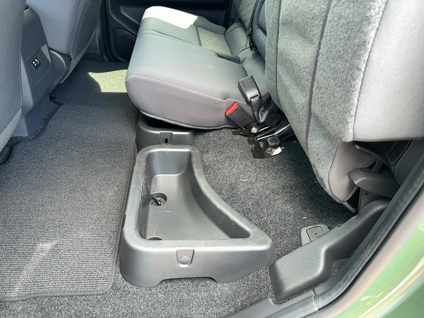 2025 Nissan Frontier SV - Photo 25