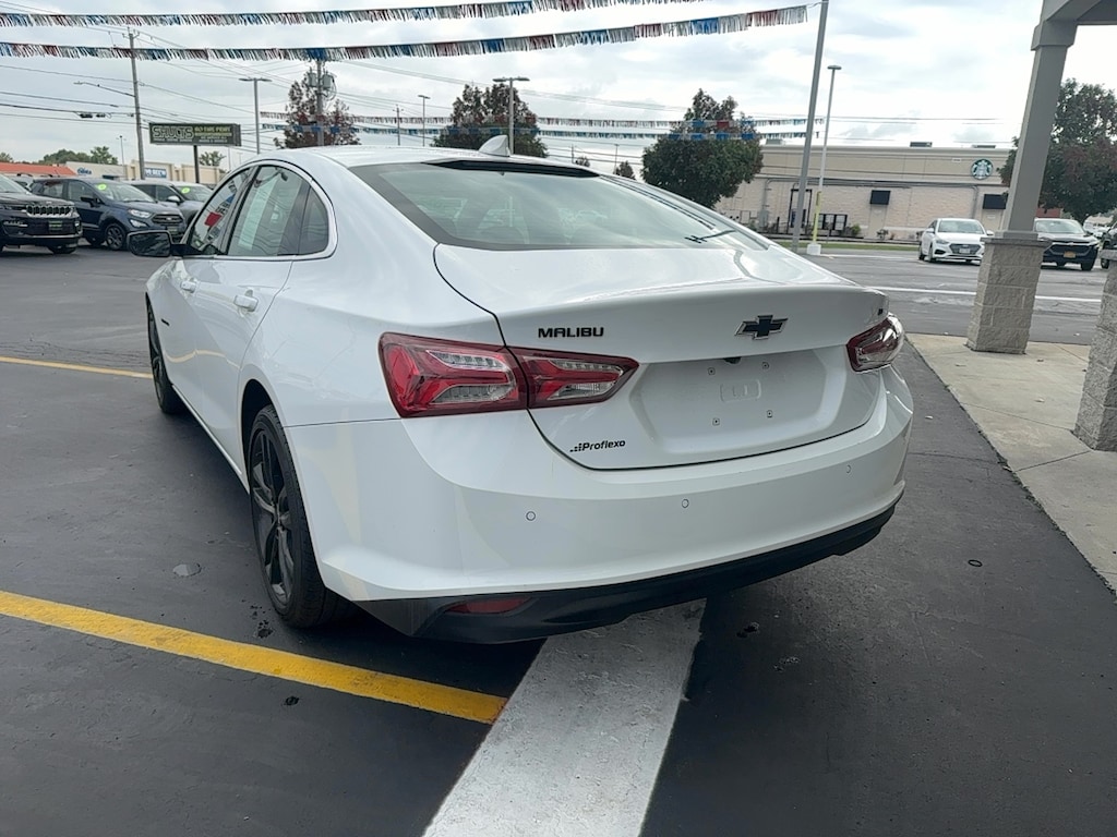 Used 2025 Chevrolet Malibu LT Sedan