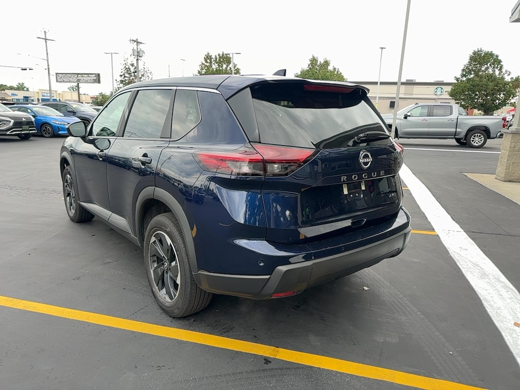 Used 2025 Nissan Rogue SV AWD SV