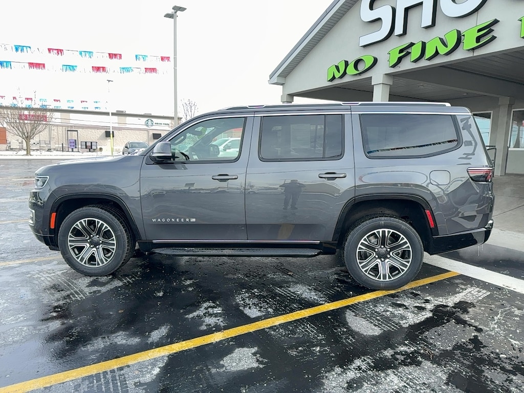 Used 2022 Jeep Wagoneer Series III Series III 4x4