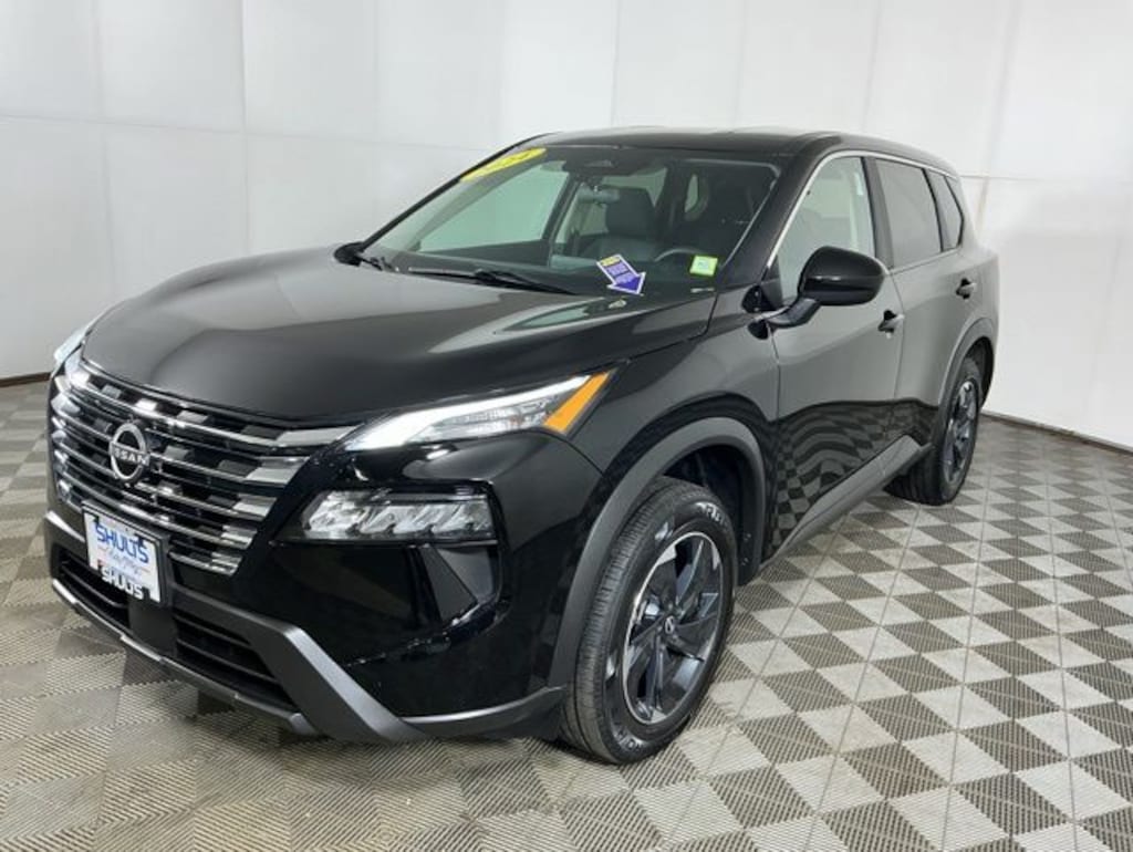 Used 2024 Nissan Rogue SV SUV