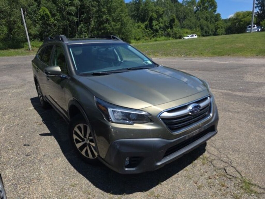 Used 2021 Subaru Outback Premium SUV
