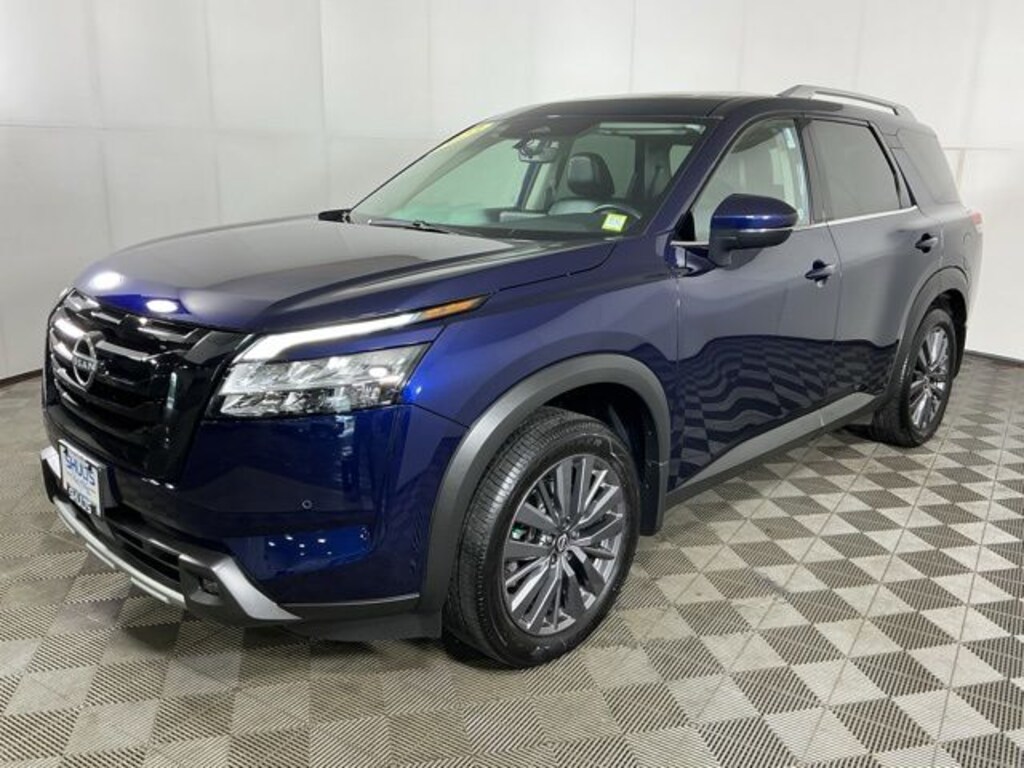 Used 2023 Nissan Pathfinder SL SUV