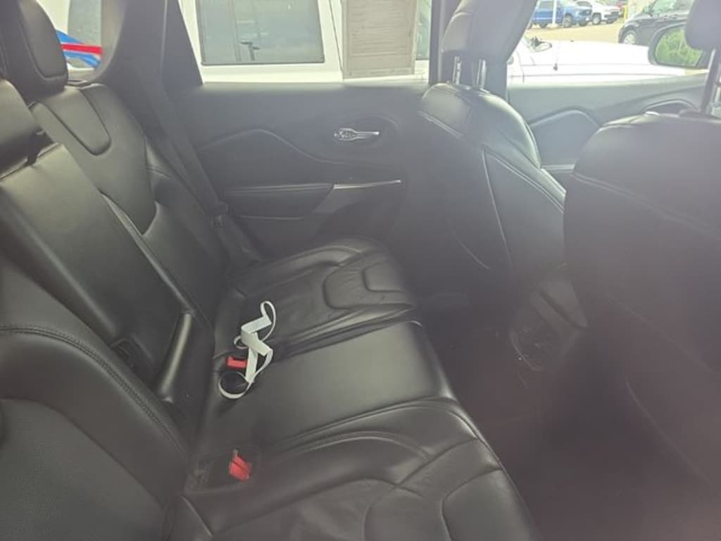 Used 2019 Jeep Cherokee Limited SUV