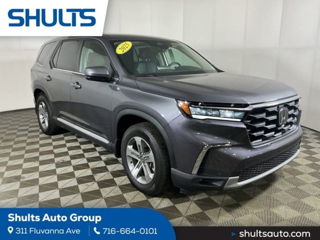 Used 2025 Honda Pilot SUV
