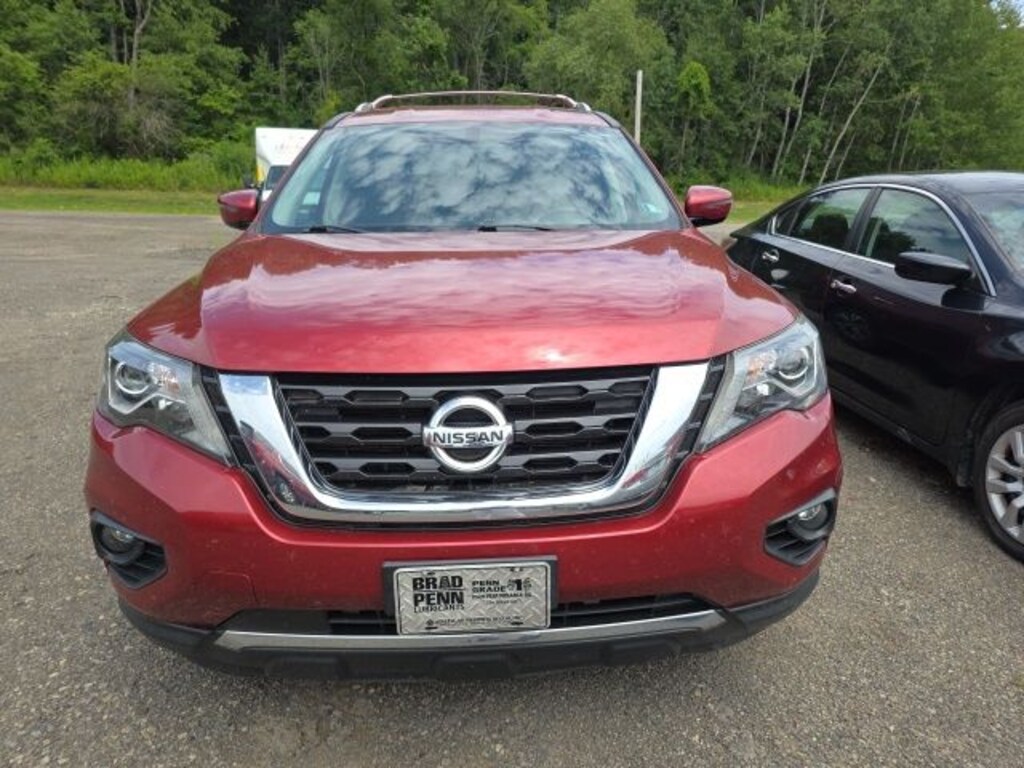 Used 2017 Nissan Pathfinder SV SUV
