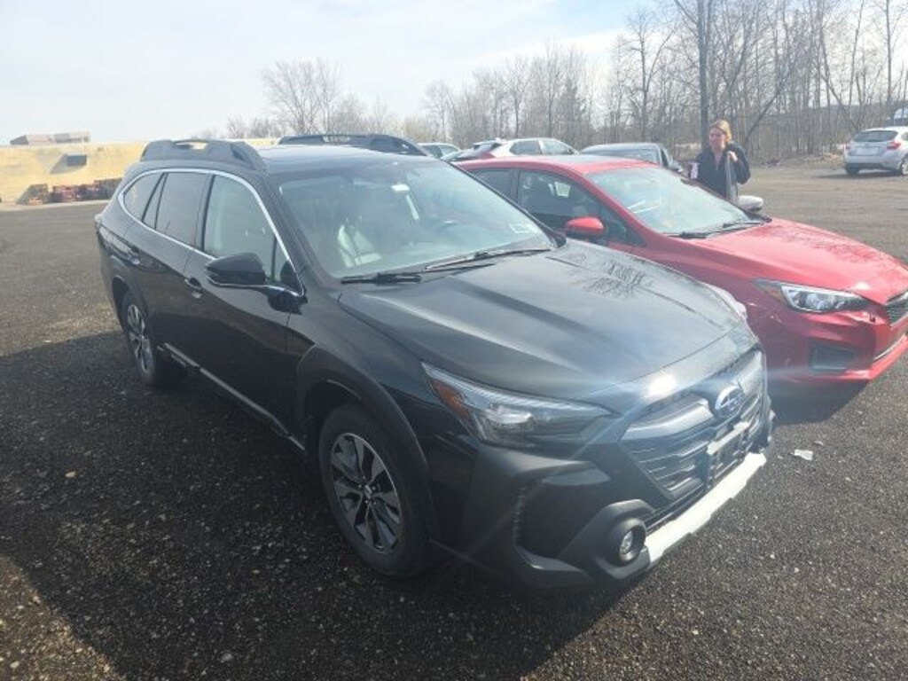 Used 2023 Subaru Outback Limited SUV