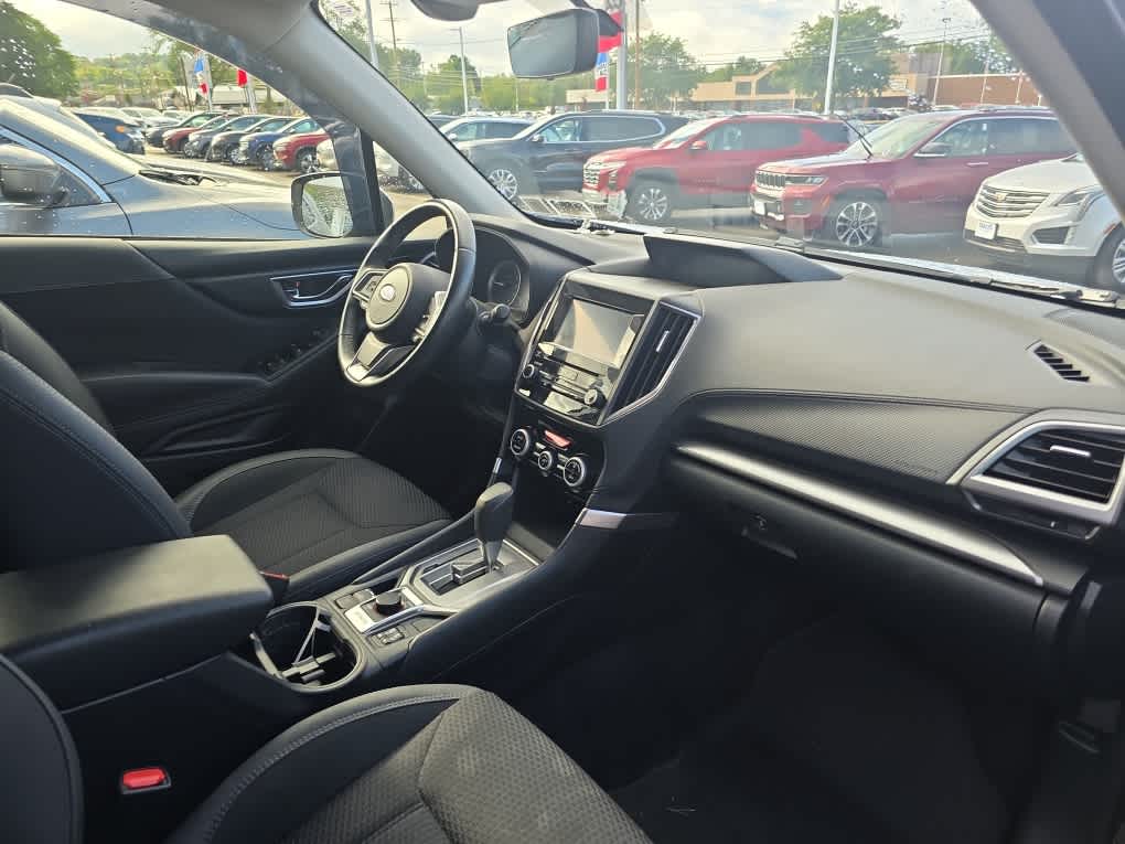 2021 Subaru Forester Premium photo 3