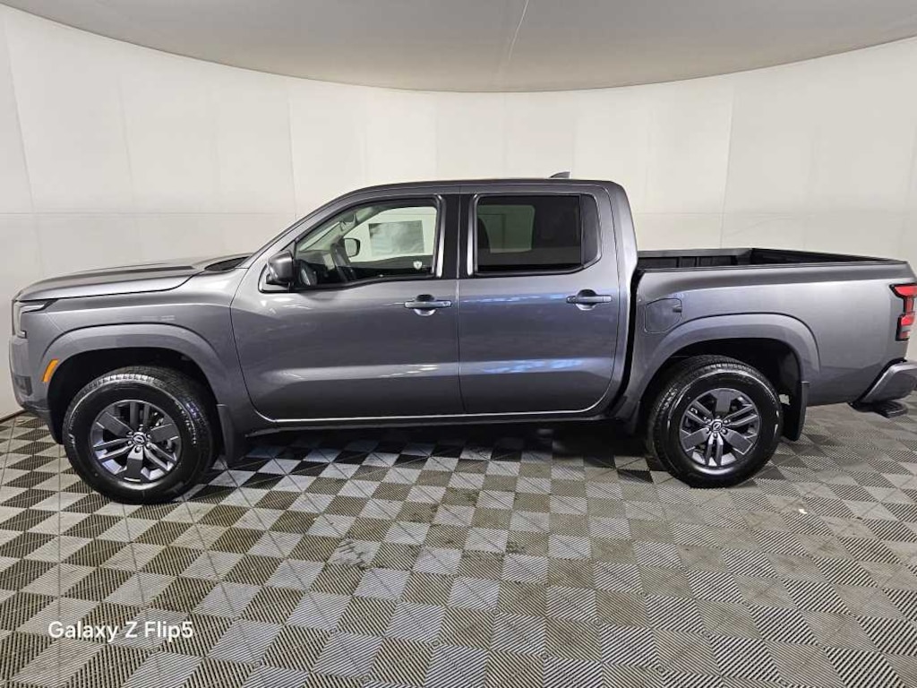 New 2026 Nissan Frontier SV Crew Cab 4x4 Truck