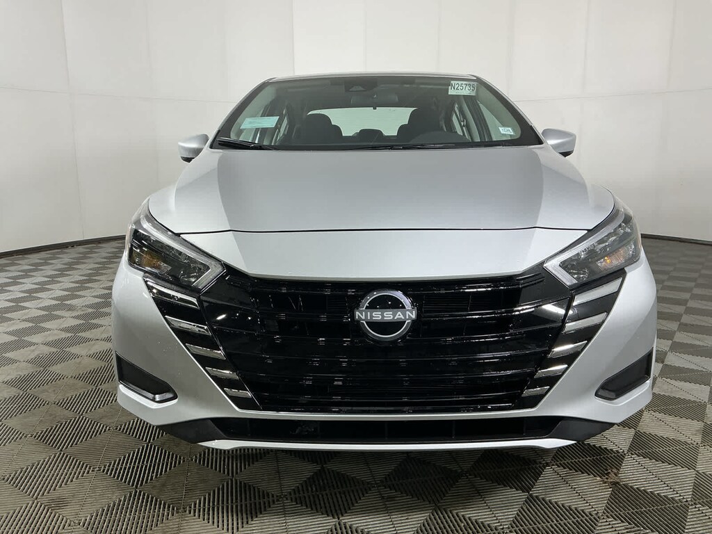 New 2025 Nissan Versa SV Sedan