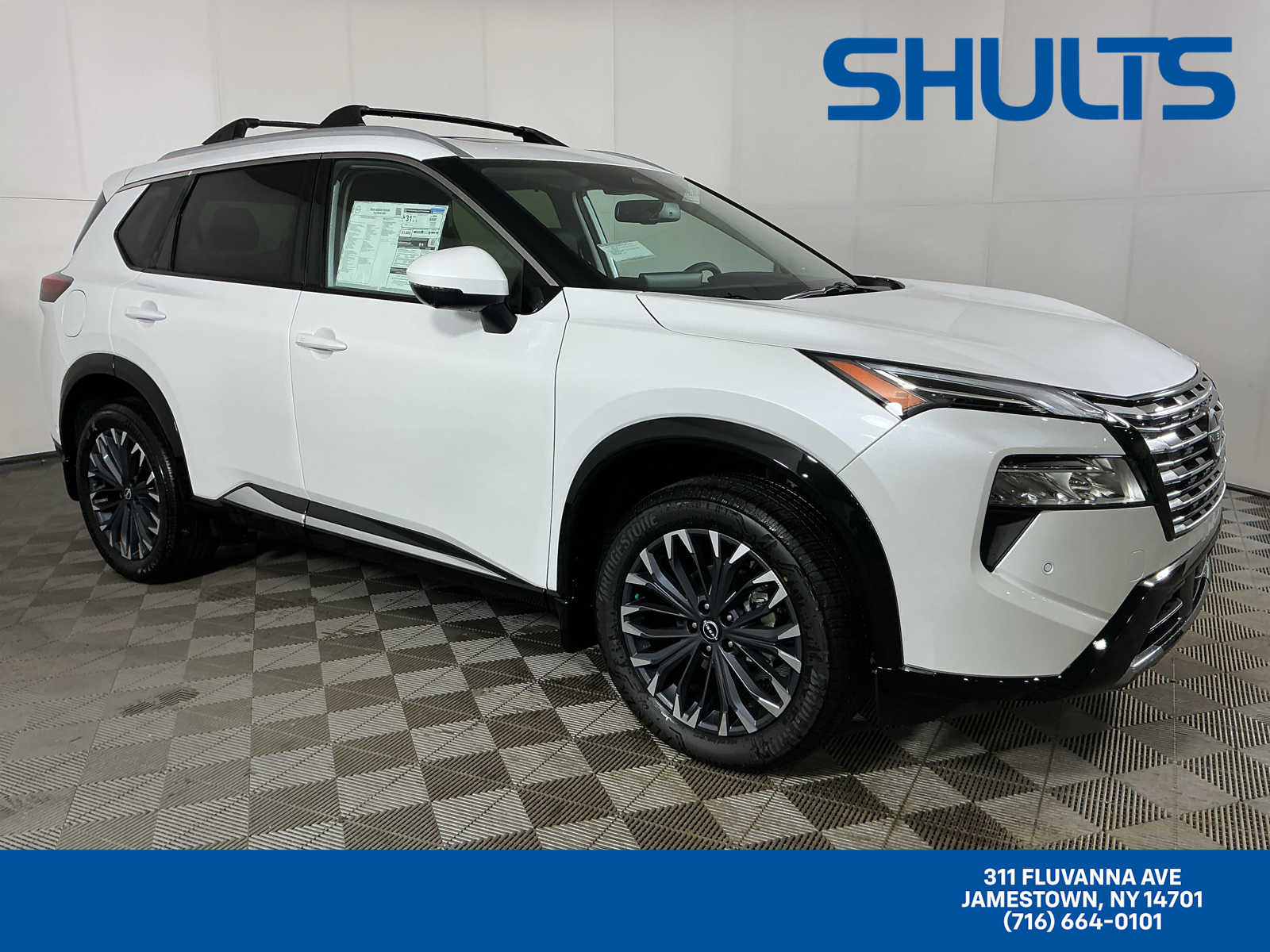 2026 Nissan Rogue Platinum's photo