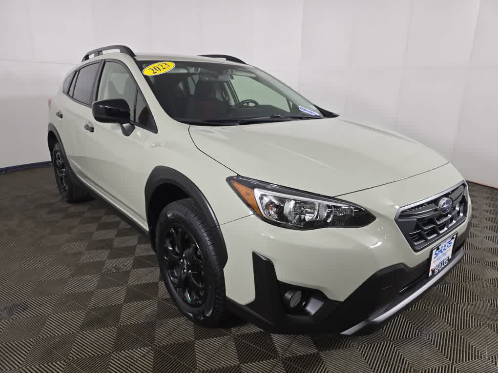 2023 Subaru Crosstrek Premium photo 2