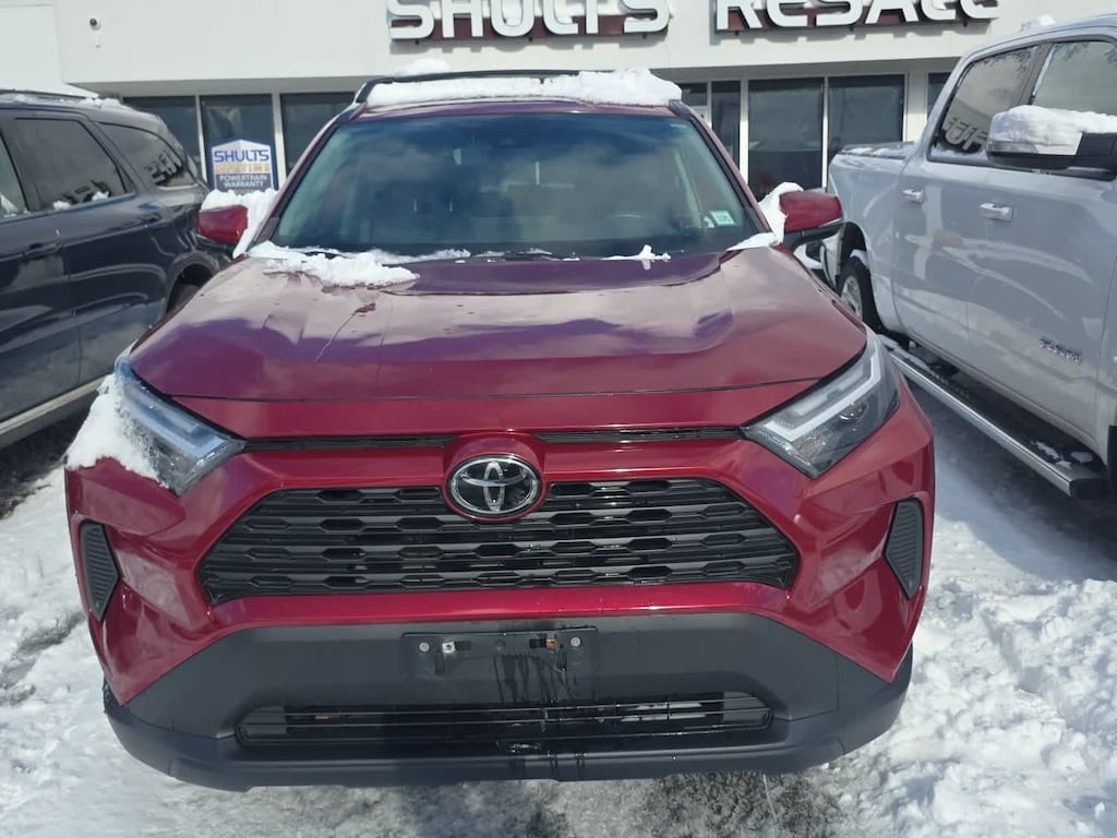 Used 2022 Toyota RAV4 XLE SUV